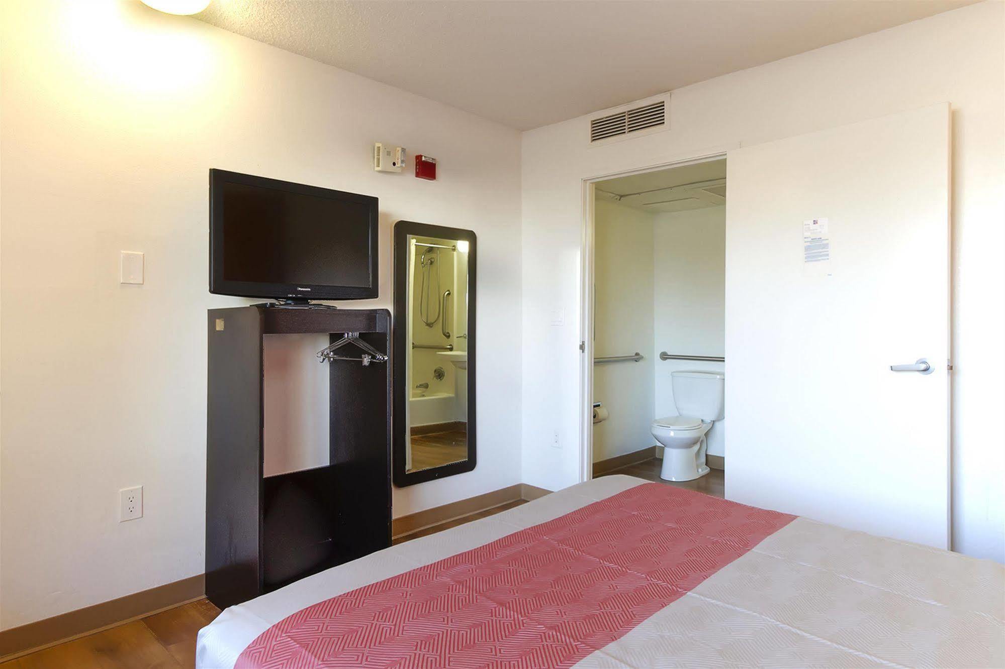 Motel 6-Capitol Heights, Md - Washington Largo Exterior foto